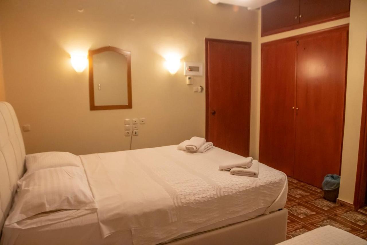 Hotel Astoria 이구메니차 외부 사진