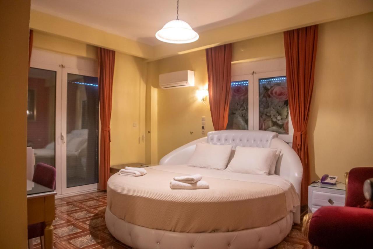Hotel Astoria 이구메니차 외부 사진