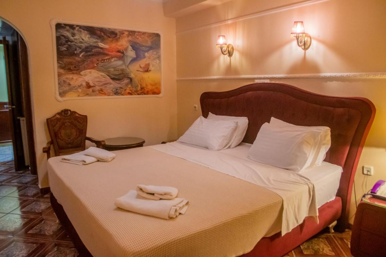 Hotel Astoria 이구메니차 외부 사진